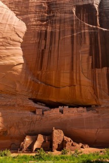 White house ruin, Native Americans, Indians, Indigenous people in Chelly Canyon, Arizona, USA