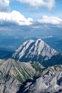 View of mountain peaks of the Hohe Munde, Mieminger Kette, view from the summit of the Zugspitze,