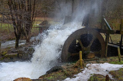 Waterwheel driven by floods, Egloffstein, Upper Franconia, Bavaria, Germany