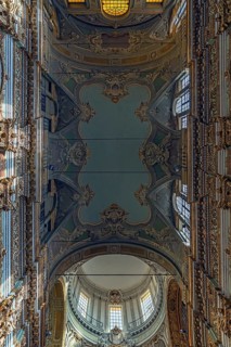 Vault with dome of the Chiesa dei Santi Vittore e Carlo, built in 1650, Via Balbi, 7, Genoa, Italy