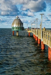 Diving gondola at the Zingst pier, cloudy mood, Zingst, Fischland-Darß-Zingst peninsula,