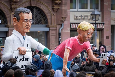 The Frankfurt Shrove Tuesday Parade is taking place across the Römerberg in Frankfurt am Main on 15