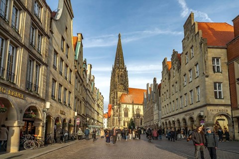 Prinzipalmarkt and the Roman Catholic parish church of St. Lamberti in Münster, North