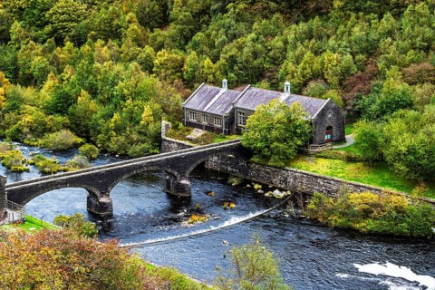 Caban Coch Dam, Elan Valley, Caban-Coch Reservoir, Rhayader, Wales, UK