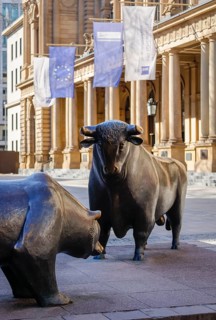 Bull and bear on the stock exchange square in front of the stock exchange, Frankfurt am Main,