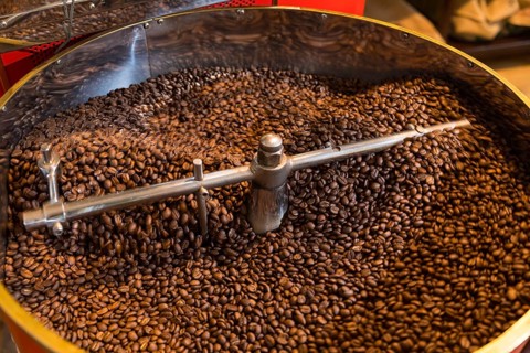 Coffee is roasted by hand in a small drum roaster with lots of experience, where the hot freshly