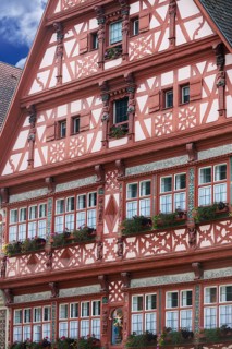 German House, current façade late Renaissance built in 1593/94, originally built in 1440 as