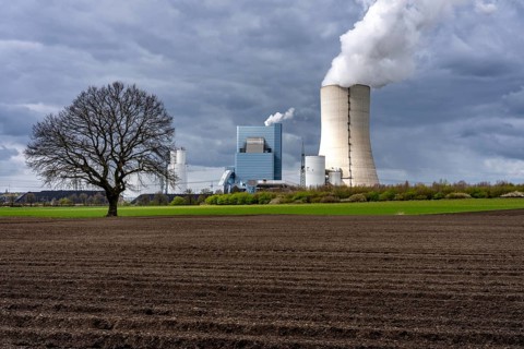 The UNIPER Datteln 4 coal-fired power plant, power plant block and cooling tower, fields, old