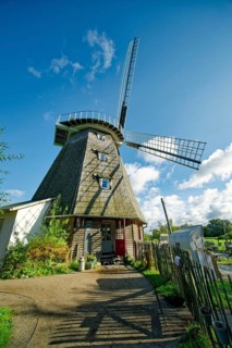 Ahrenshooper Mühle, Ahrenshoop mill with café, holiday flat, gallery, Ahrenshoop,
