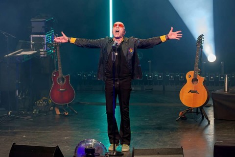 Toni Krahl and the Kinx from Prenzlauer Berg live on The same was the tour in Berlin's