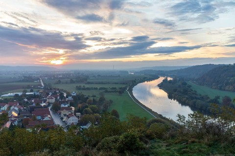 Morning atmosphere on the Boselspitze with a view of the Elbe Valley at sunrise to Sörnewitz and