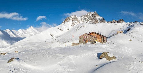 SAC Alpine Club hut in winter, Chamanna d'Es-cha, Pitz Blaisun, Albula Alps, Grisons, Switzerland
