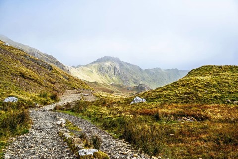 Pyg Track over Llyn Llydaw lake, Pen-y-Pass, mountain pass, Snowdonia, Gwynedd, north-west Wales,