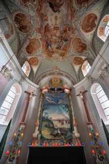 Culisse on the high altar during Lent, Church of St Peter and Pau, Telfs, Bezrk, Innsbruck, Austria