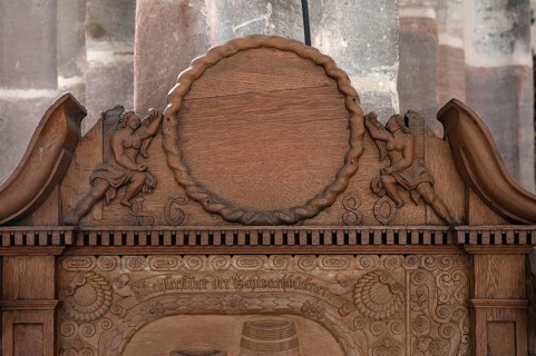 Detail of the craftsman's chair or alms chair of the Büttner Zunft from 1680, Lorenz Church,