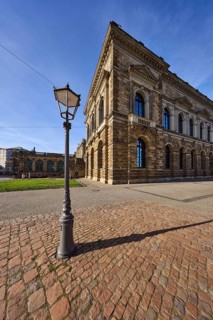 Semper Gallery, art gallery and sculpture collection, lantern, blue sky with cirrostratus clouds,