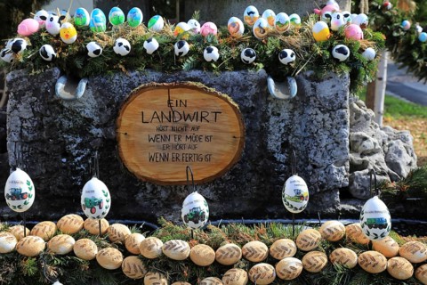 Easter decoration, Franconian Switzerland, Easter fountain, here in the Bamberg district, Upper
