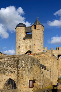 Photomontage, montage, (M), Germany, Hesse, Greifenstein, Glockenwelt, Greifenstein Castle, tower