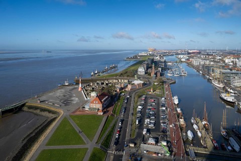 Havenwelten, New Harbour, Kaiserhafen, Weser, view from the viewing platform of the Sail-City