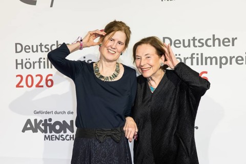 Eva Luise charburner with daughter Ulrike charburner in front of the German Audio Film Awards