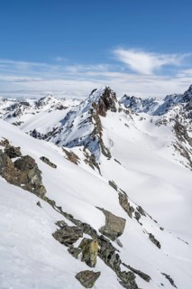 View of the ridge of Piz Grialetsch from the Scalettahorn in winter, Bündner Haute Route, Albula