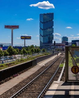 S-Bahn, view of the Amazon Tower from Berlin Ostbahnhof, Friedrichshain, Berlin, Germany