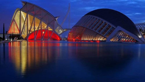 Europe, Spain, Valencia, Ciudad de les Artes y las Siencias, building and park complex, dome
