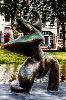 Sculpture The Great Musician playing a lyre, by Henri Laurens, 1938, at Westersingel, Rotterdam,
