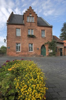 House with stepped gable, old town, Büdingen, Wetterau, Hesse, Germany