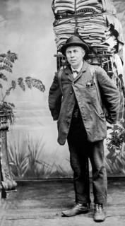 1895 black and white photograph showing teut, Tödde, German salesman, traveling cloth merchant from