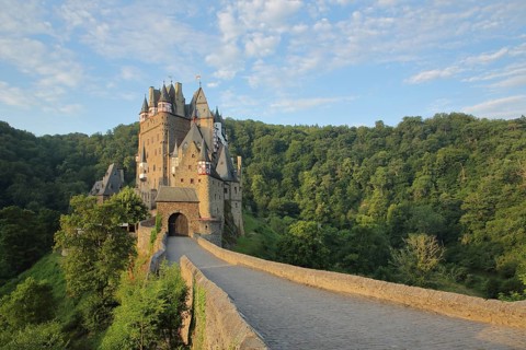 Eltz Castle built 12th century, Wierschem, Moseleifel, Eifel, Rhineland-Palatinate, Germany