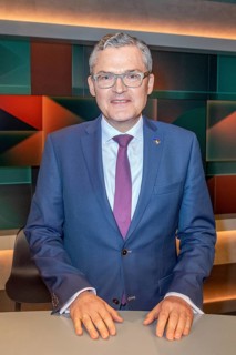 Roderich Kiesewetter (CDU), member of the Bundestag and retired colonel, on the ARD talk show hart