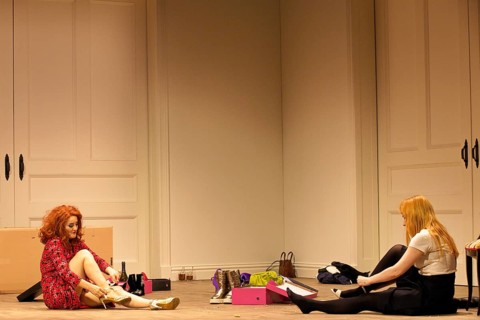 Katharine Mehrling (Sophia), Christin Nichols (Helena), Sophia oder das Emde der Humanisten, German