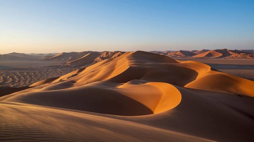 Sand dunes in the Rhub al Khali desert, empty quarter, largest sandy desert in the world, Oman