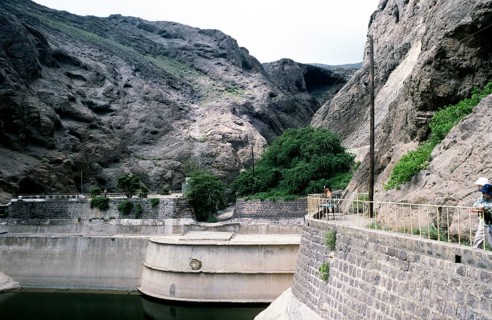Water tanks of Alsahareej city of Aden, Yemen, 1998 Historic dams used for water collection and
