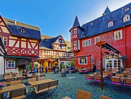 Outdoor catering, Alter Posthof, Bacharach am Rhein, UNESCO World Heritage Upper Middle Rhine