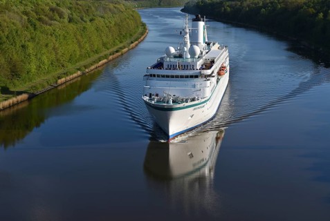 Cruise ship DEUTSCHLAND sailing in the Kiel Canal, NOK, Kiel Canal, Schleswig-Holstein, Germany