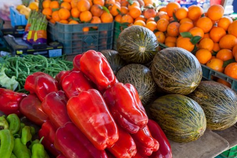 Market stall with fruit and vegetables, weekly market market, Majorca, Balearic Islands, Spain
