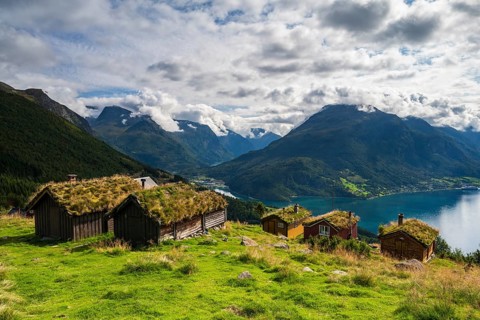 Traditional mountain huts on Rakssetra mountain pasture, Årheimsfjellet mountain, Loen, Stryn,