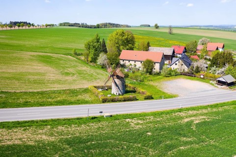 Turmholländer windmill in Reichstädt, small and highest windmill in Saxony, Dippoldiswalde, Saxony,