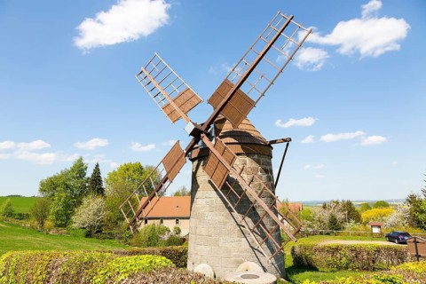 Turmholländer windmill in Reichstädt, small and highest windmill in Saxony, Dippoldiswalde, Saxony,