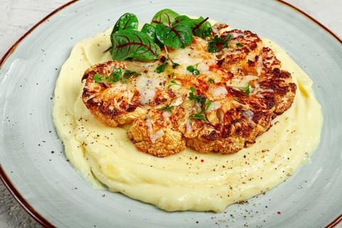 Cauliflower steak, with mashed potatoes, spices and herbs, homemade, no people