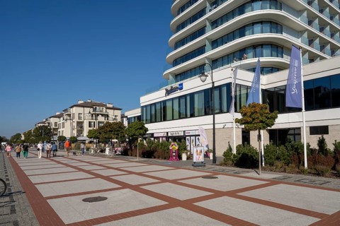 Hotel Radisson on the beach promenade, Swinoujscie, Usedom Island, Baltic Sea, Poland