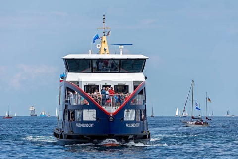 Fjord ferry, sailing ships, sailing boats, Kiel Week, Kiel Fjord, Kiel, Schleswig-Holstein, Germany