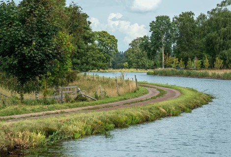 The Göta Canal was built between 1810 and 1832 and runs right through Sweden. Together with the