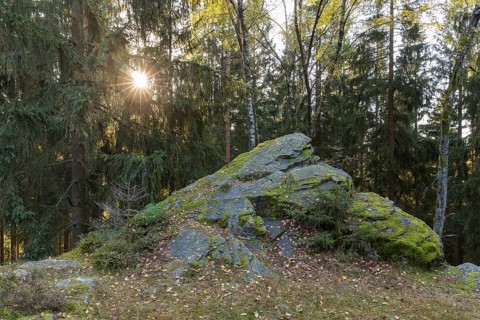 Schwarzer Stein rock formation with Versteinerter Mönch rock formation east of Grünbach in