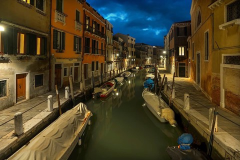 Quiet evening mood with canal in the Dorsoduro district, Venice, Veneto, Italy