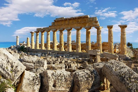 Dorian Peripteros Temple C, 550 BC, presumably dedicated to Apollo, partly rebuilt in 1925,