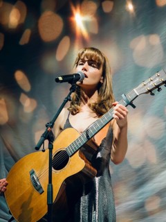 Lotte as support at Clueso Deja-Vu Tour concert at the Uber Arena in Berlin on 21.03.2026