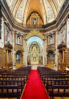 Igreja Paroquial de Santo Ildefonso, interior of the Catholic church in early Baroque style built